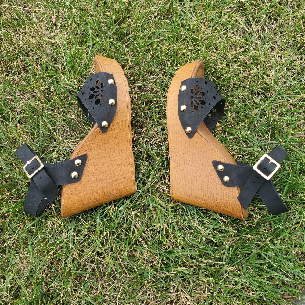 Wedge Sandals - Picture 4 of 5